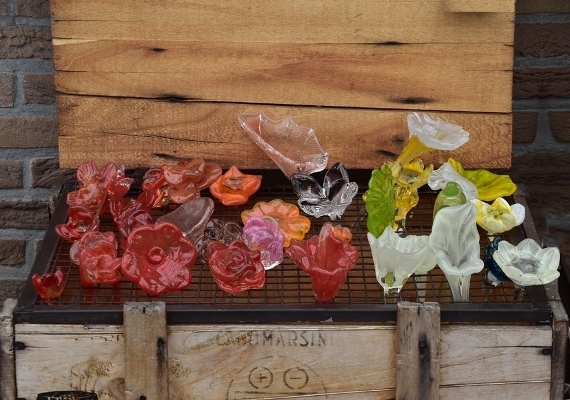 uit te kiezen   25-45 EUR / stuk